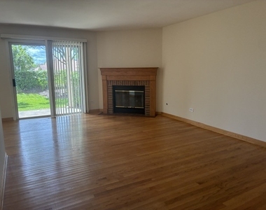 2857 Meadow Lane - Photo Thumbnail 3