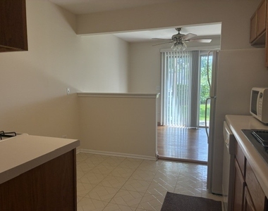 2857 Meadow Lane - Photo Thumbnail 6