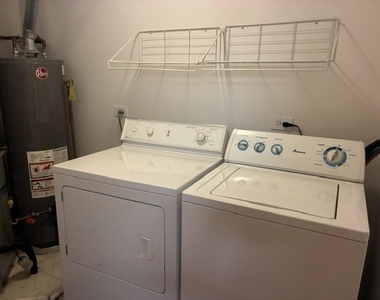 2857 Meadow Lane - Photo Thumbnail 2