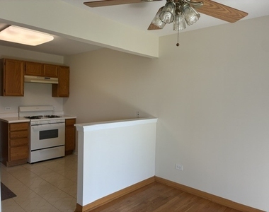 2857 Meadow Lane - Photo Thumbnail 5