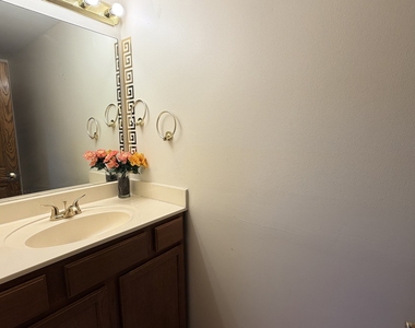 22256 W Natchez Court - Photo Thumbnail 8