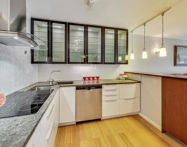 16 E Old Willow Road - Photo Thumbnail 7