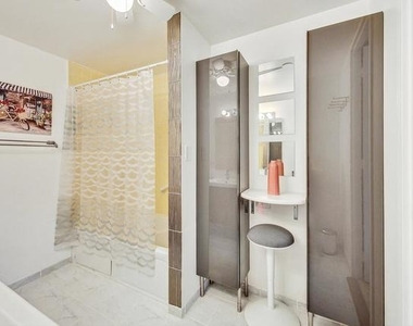 16 E Old Willow Road - Photo Thumbnail 13