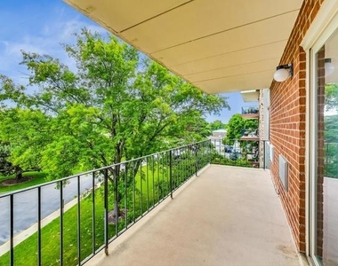 16 E Old Willow Road - Photo Thumbnail 16
