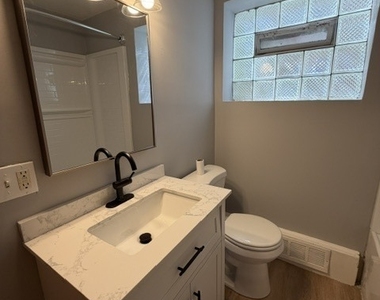 1801 Oak Park Avenue - Photo Thumbnail 15