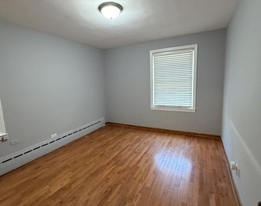 1801 Oak Park Avenue - Photo Thumbnail 18