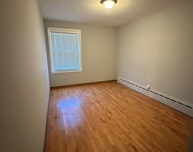 1801 Oak Park Avenue - Photo Thumbnail 21