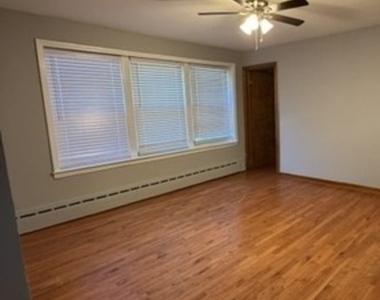 1801 Oak Park Avenue - Photo Thumbnail 8