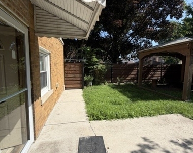 1801 Oak Park Avenue - Photo Thumbnail 28