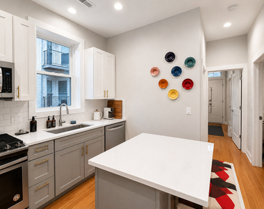 2604 N Drake Avenue - Photo Thumbnail 7