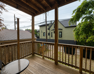 2604 N Drake Avenue - Photo Thumbnail 16