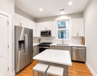 2604 N Drake Avenue - Photo Thumbnail 5