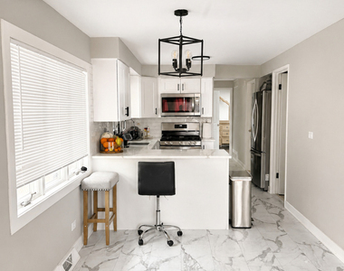 11623 S Aberdeen Street - Photo Thumbnail 2