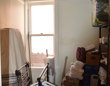3717 N Wayne Avenue - Photo Thumbnail 9