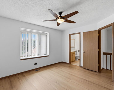 341 Redwing Drive - Photo Thumbnail 16