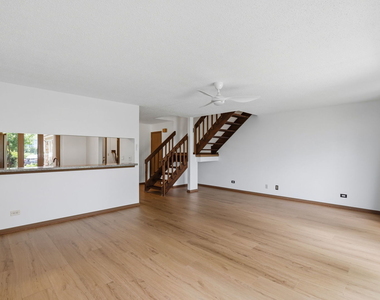 341 Redwing Drive - Photo Thumbnail 7