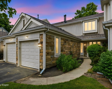 341 Redwing Drive - Photo Thumbnail 1