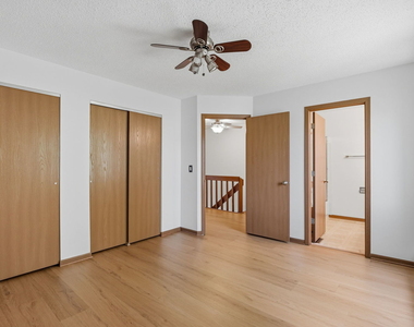 341 Redwing Drive - Photo Thumbnail 13