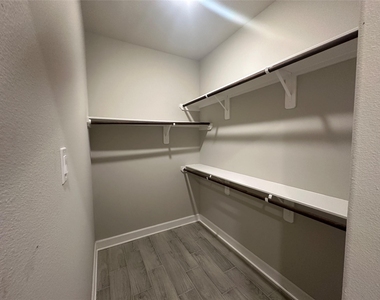 104 Turner Drive - Photo Thumbnail 22
