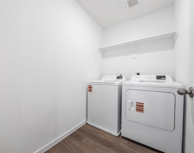 3013 Alder Flower Drive - Photo Thumbnail 13