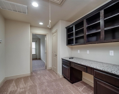 24111 Valencia Ridge Lane - Photo Thumbnail 37