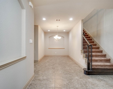 24111 Valencia Ridge Lane - Photo Thumbnail 10