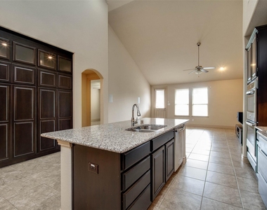 24111 Valencia Ridge Lane - Photo Thumbnail 21