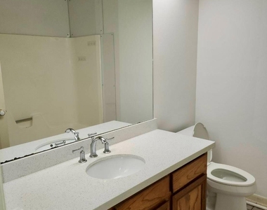 2118 Hickory Lawn Drive - Photo Thumbnail 9