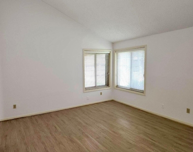2118 Hickory Lawn Drive - Photo Thumbnail 11