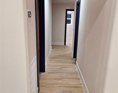 18630 Prince William Lane - Photo Thumbnail 14