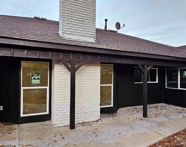 18630 Prince William Lane - Photo Thumbnail 3