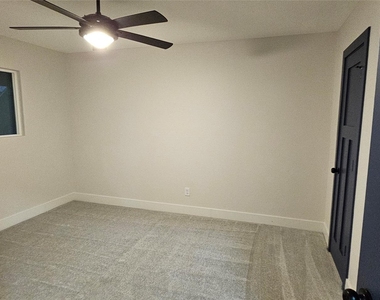 18630 Prince William Lane - Photo Thumbnail 17