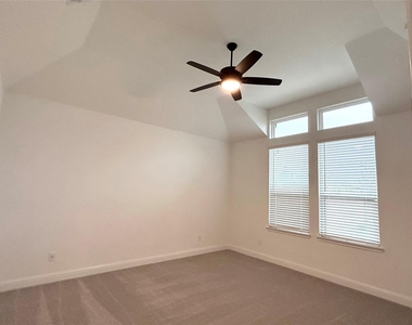 15310 Spanish Ranchos Ways - Photo Thumbnail 18