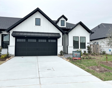 15310 Spanish Ranchos Ways - Photo Thumbnail 2