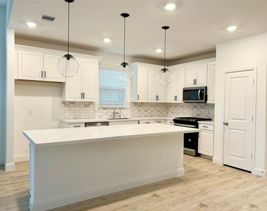 15310 Spanish Ranchos Ways - Photo Thumbnail 13