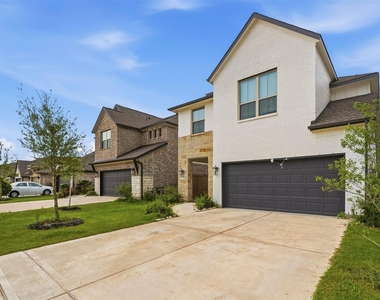 26031 Horizon Star Lane - Photo Thumbnail 1