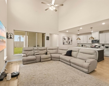 26031 Horizon Star Lane - Photo Thumbnail 17