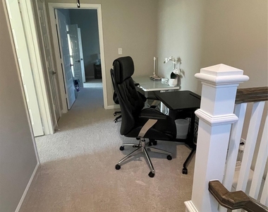 11904 Lawton Creek Lane - Photo Thumbnail 21