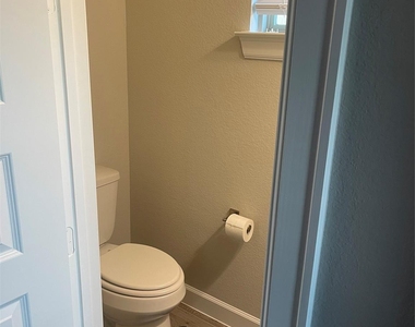 11904 Lawton Creek Lane - Photo Thumbnail 24