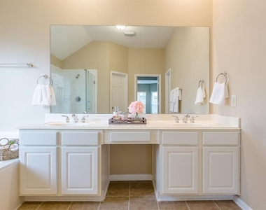 3926 Palace Springs - Photo Thumbnail 5