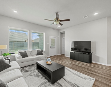 30319 Tall Fescue Drive - Photo Thumbnail 2