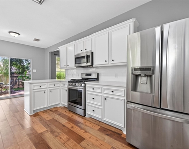 232 Doncaster Street - Photo Thumbnail 10