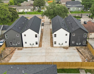422 Clinton Park St Street - Photo Thumbnail 22