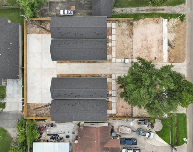422 Clinton Park St Street - Photo Thumbnail 24