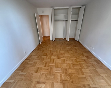 333 East 49th Street - Photo Thumbnail 6