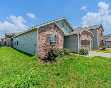 6307 Highland Heights Dr - Photo Thumbnail 3