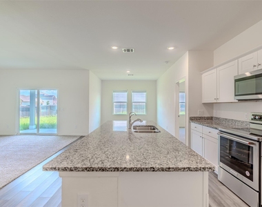 6307 Highland Heights Dr - Photo Thumbnail 11