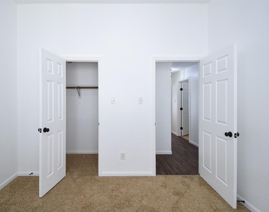 34 S Rambling Ridge Place - Photo Thumbnail 36