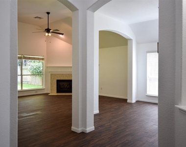 34 S Rambling Ridge Place - Photo Thumbnail 6