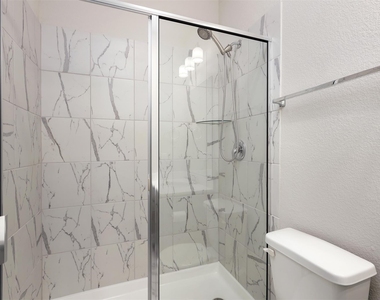 2116 Sweet Bay Drive - Photo Thumbnail 25